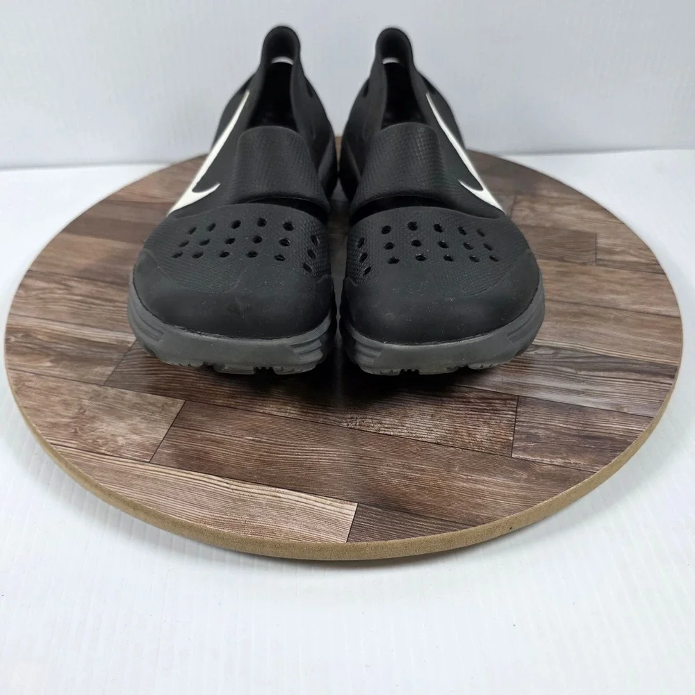 Nike Benassi Solarsoft Water Shoe Slide Sandals M7/W8 Black Walking Beach